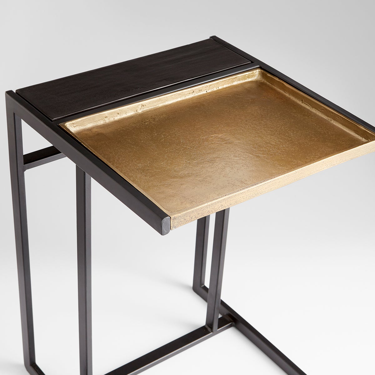 Bronze And Brass Tintas Table