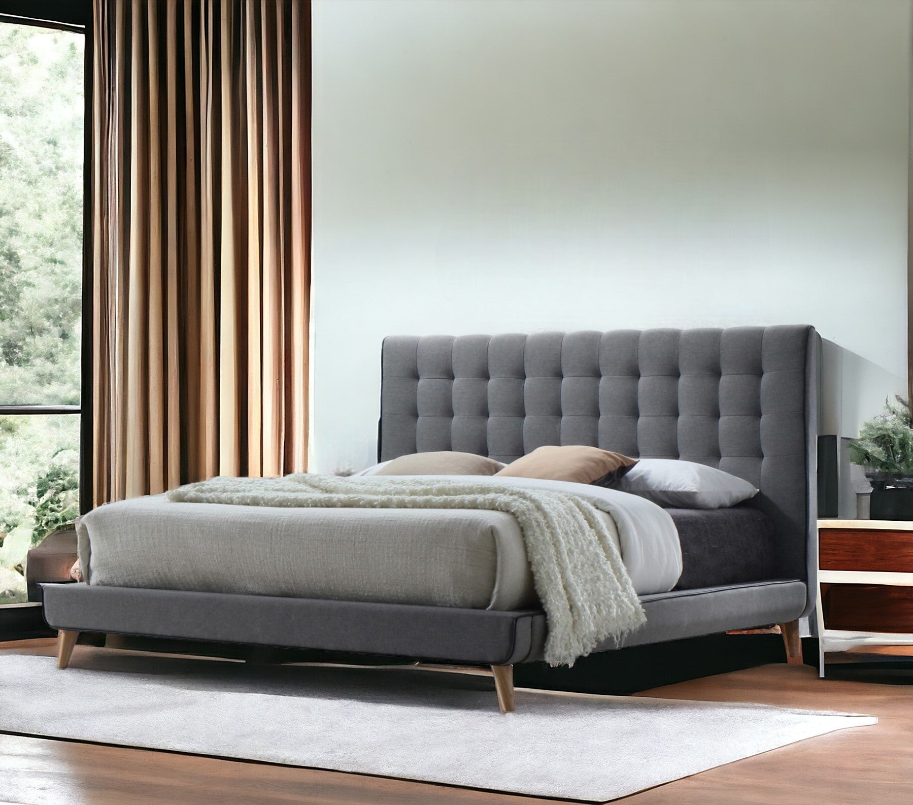 Tufted Light Gray Upholstered Linen Bed