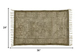 4’ X 6’ Putty Distressed Medallion Area Rug